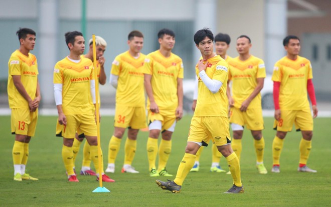 HLV Park Hang-seo gọi 33 cầu thủ cho chiến dịch AFF Cup 2020 ảnh 1