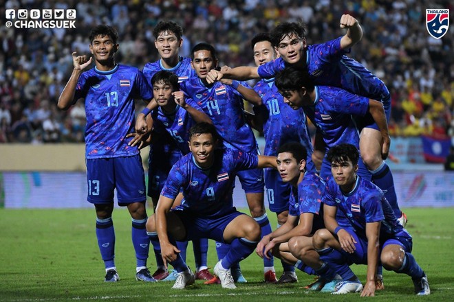Thái Lan nhất bảng B, U23 Việt Nam gặp Malaysia ở bán kết SEA Games 31 ảnh 1