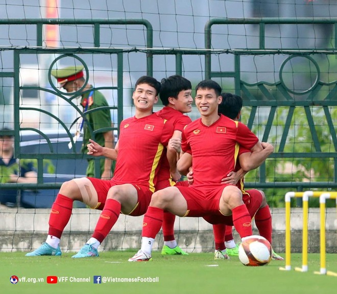 U23 Việt Nam hứng khởi chờ đá bán kết với Malaysia ảnh 1