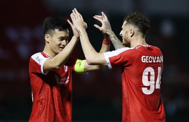 Viettel FC vào bán kết sau màn 'hủy diệt' đại diện Singapore ảnh 3