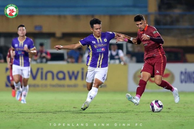 Sau vụ mất trộm giày, Hà Nội FC thua đậm Bình Định trên sân nhà ảnh 1