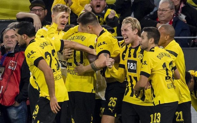 CLB Dortmund lừng danh ấn định ngày sang Việt Nam thi đấu