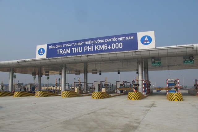 Thông xe thu phí 26km đầu tiên cao tốc Nội Bài - Lào Cai ảnh 1
