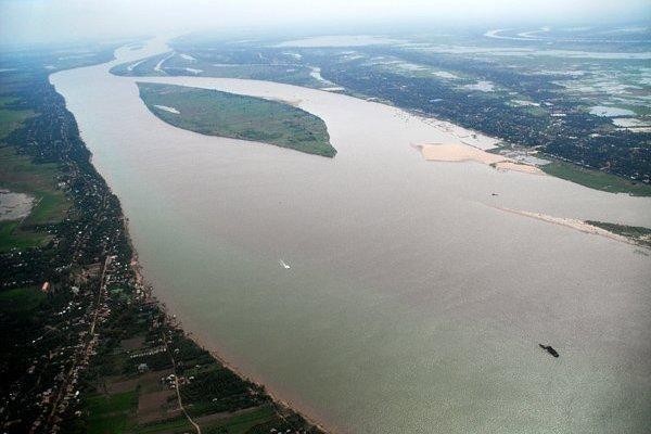 Mực nước sông Mê Kông xuống thấp, cảnh báo hạn mặn khốc liệt ở Nam bộ ảnh 1