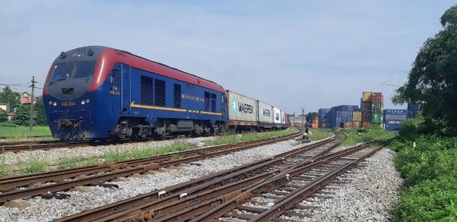 Đề xuất đấu nối ray đường sắt để tàu chạy thẳng từ Lào Cai sang Trung Quốc và ngược lại ảnh 1
