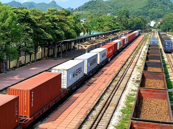 Ùn ứ hàng trăm container xuất khẩu tại các ga đường sắt liên vận quốc tế ảnh 1