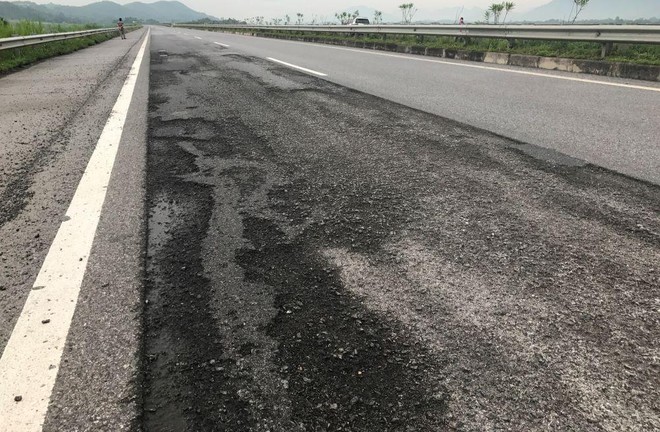 Cao tốc Nội Bài- Lào Cai sửa chữa hằn lún sau 8 năm đưa vào khai thác ảnh 1