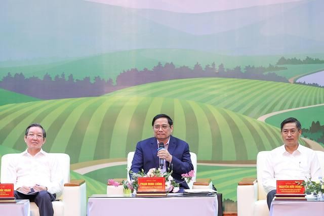 Thủ tướng đối thoại với nông dân: Trăn trở xây dựng thương hiệu nông sản và nỗi lo tín dụng đen ở nông thôn ảnh 1