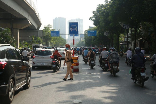 Phân làn phương tiện đường Nguyễn Trãi: Nên duy trì và mở rộng nhiều tuyến đường khác ảnh 1