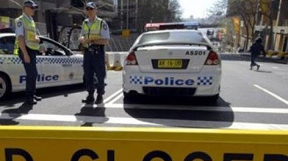Australia bắt giữ nghi phạm khủng bố ảnh 1