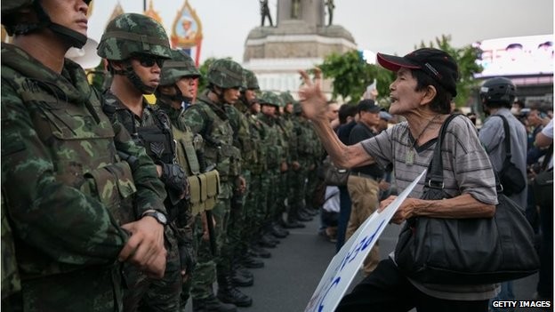 Chính quyền Thái hạ lệnh giới nghiêm trên toàn quốc ảnh 2