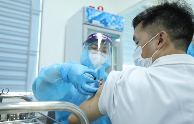 Chủ tịch Hà Nội kêu gọi chung tay mua vaccine để cùng ngăn Covid-19 lâu dài ảnh 1