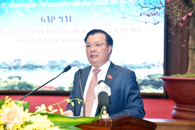 Bí thư Thành ủy Hà Nội mong báo chí đồng hành cùng Thủ đô vượt khó để phục vụ nhân dân tốt nhất ảnh 2