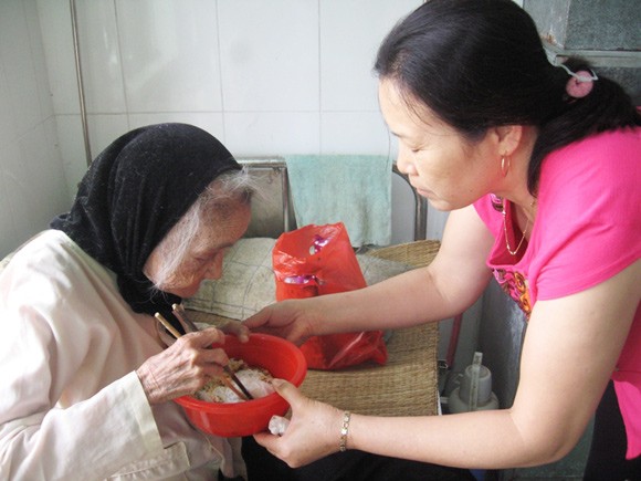 Ấm lòng những mảnh đời xế chiều ảnh 3