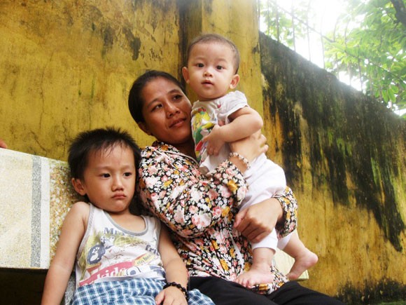 Cháu bé bị bỏ rơi tại bến xe Giáp Bát đã tìm được mẹ ảnh 4