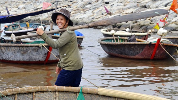 Đời "má hồng" đi biển ảnh 1