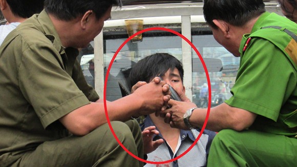 Bắt nghi phạm chặn đánh học sinh để cướp xe đạp ảnh 1