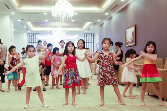 Ngày hội trăng rằm Royal City 2014 ảnh 2