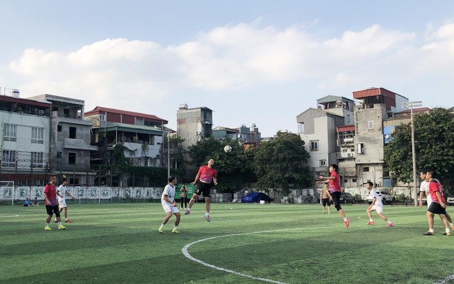 Bế mạc giải bóng đá truyền thống Công an quận Hoàn Kiếm ảnh 1