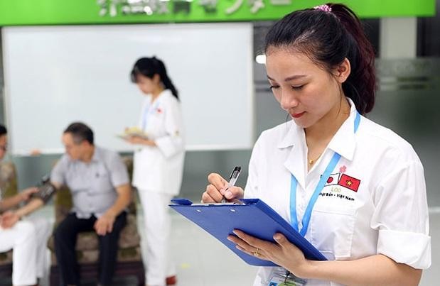 Tổ chức phiên giao dịch trực tuyến về chương trình điều dưỡng viên làm việc tại Nhật Bản ảnh 1