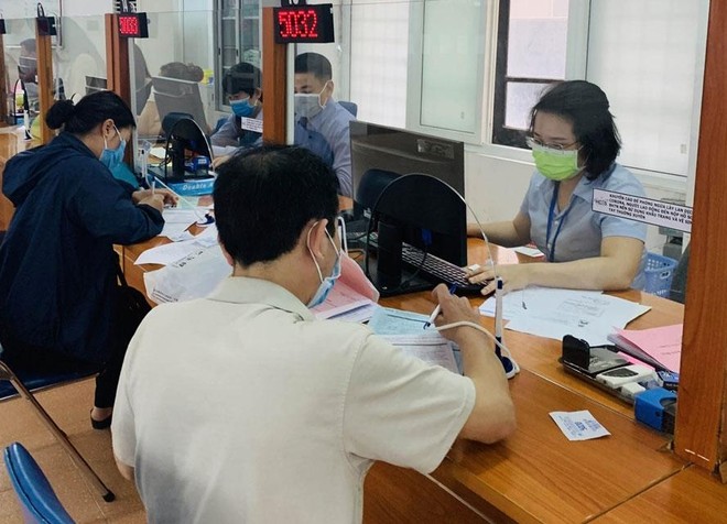 Hà Nội: 60.000 lao động hưởng bảo hiểm thất nghiệp trong 11 tháng ảnh 1