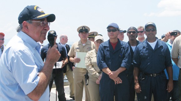 Bộ trưởng Quốc phòng Mỹ thăm vịnh Cam Ranh ảnh 1