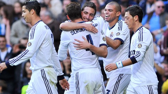 Lượt trận thứ ba vòng bảng Champions League: Tranh ngôi đầu ảnh 1