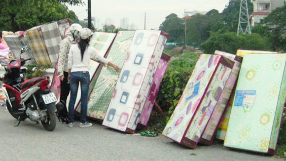 Rước họa vì chăn, gối siêu rẻ ảnh 1