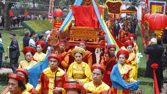 Thổi bùng tình yêu Tổ quốc ảnh 1