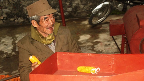 “Cụ” kỹ sư chân đất ảnh 2