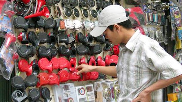 “Ủng” đầu vì còi hơi công suất khủng ảnh 1