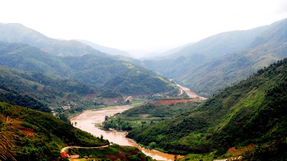 Kẻng Mỏ - ngọn nguồn của sông Đà trên đất Việt ảnh 1