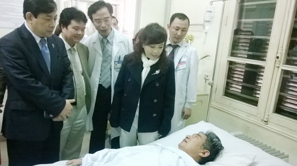 Thầy thuốc phải thực sự là chỗ dựa của người bệnh ảnh 2