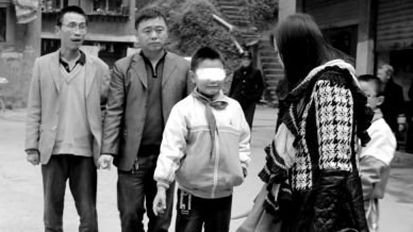 Trung Quốc: Giúp người sợ vạ đến thân?! ảnh 1
