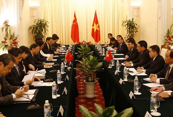 Thủ tướng yêu cầu Trung Quốc rút giàn khoan và tàu, đàm phán tranh chấp bất đồng ảnh 1