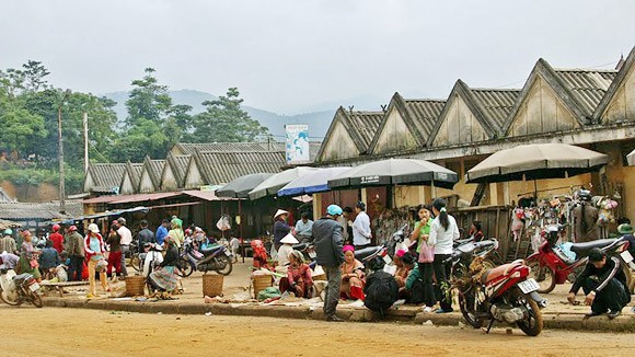 Đi chợ Cốc Pài, góc đất cao nhất Việt Nam ảnh 1