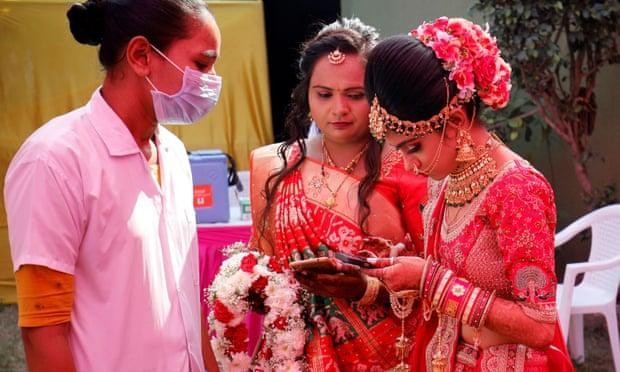 Đại dịch Covid-19 “nhấn chìm” mùa cưới ở Ấn Độ ảnh 1