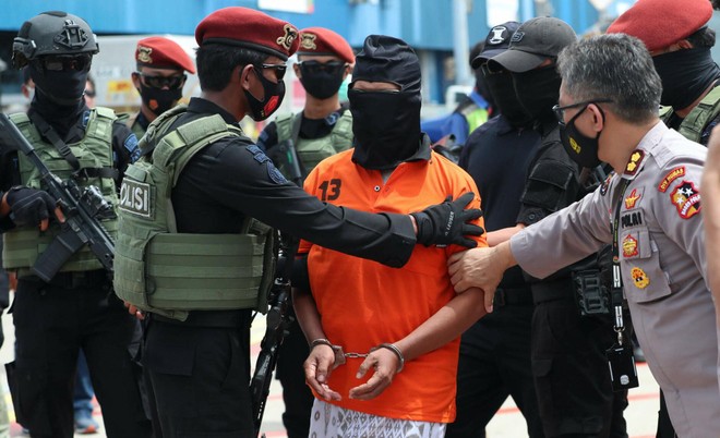 Thủ lĩnh nhóm khủng bố Indonesia lĩnh án vì vụ đánh bom Bali ảnh 1