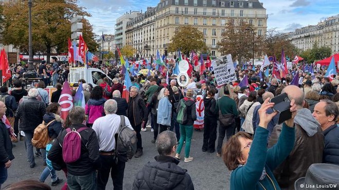 Pháp lo ngại biểu tình kéo dài phản đối chi phí sinh hoạt tăng cao ảnh 1