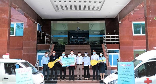 VietinBank trao tặng 2 xe cứu thương chất lượng cao tại Đà Nẵng ảnh 2