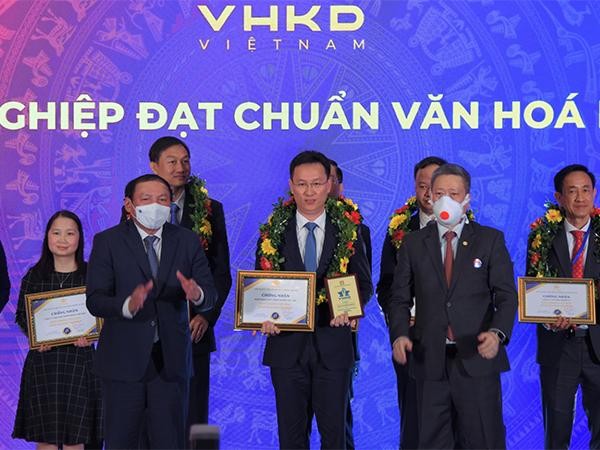 VietinBank là “Doanh nghiệp đạt chuẩn văn hóa kinh doanh Việt Nam” năm 2021 ảnh 1