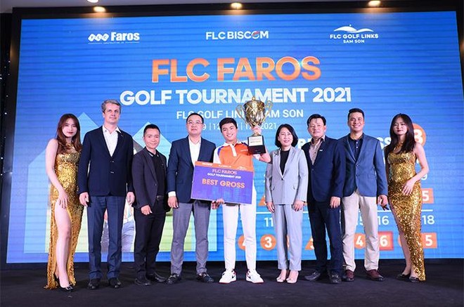 Golfer 17 tuổi Nguyễn Quang Trí giành cúp vô địch giải FLC Faros Golf Tournament 2021 ảnh 1