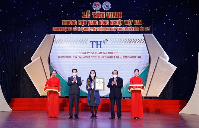 TH true TEA và TH true MILK đạt Thương hiệu Vàng nông nghiệp Việt Nam ảnh 1