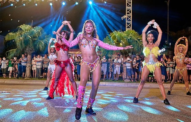 Đà Nẵng ‘bùng nổ’ trong đêm mở màn lễ hội Carnival đường phố Sun Fest ảnh 9