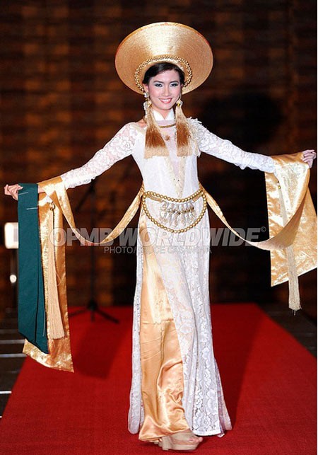 Trang phục truyền thống Nhật Bản đẹp nhất Miss Earth 2011 ảnh 3