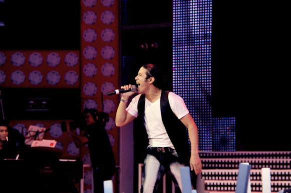 Được Hồ Hoài Anh cám ơn, Quốc Huy chiến thắng Ngôi nhà âm nhạc 2012 ảnh 4