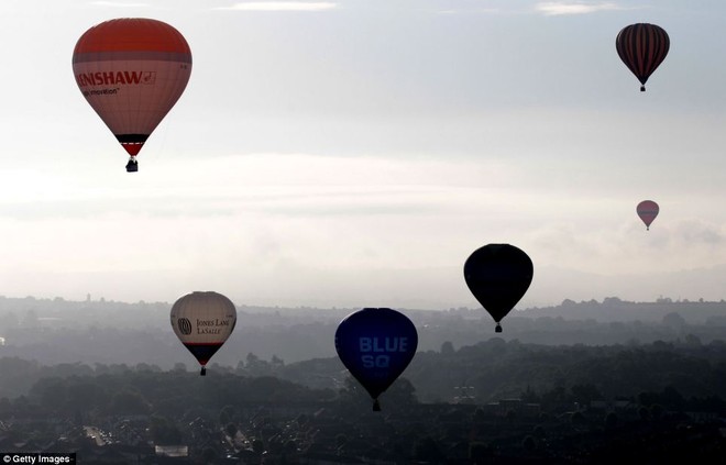 Ngày hội khinh khí cầu quốc tế ở Bristol ảnh 6