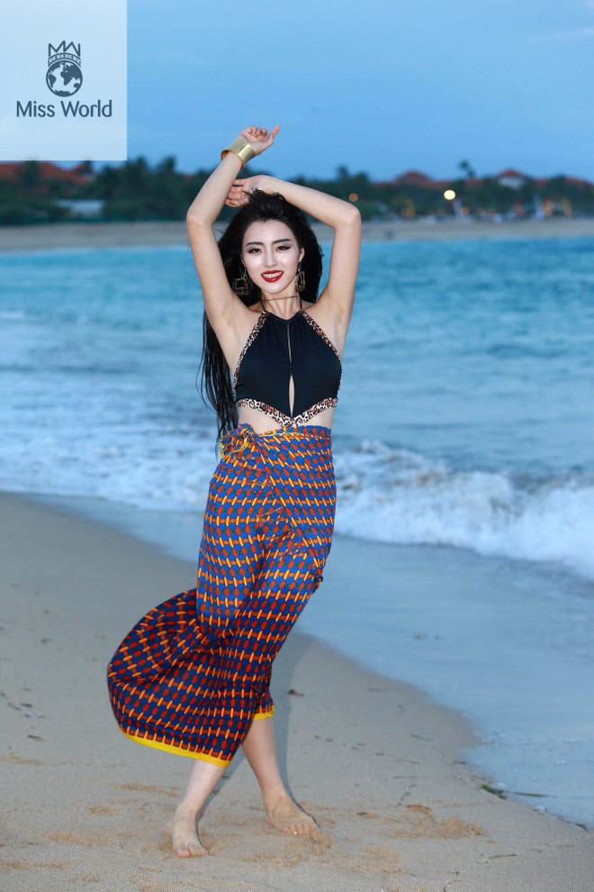 Top11 Hoa hậu Biển quyến rũ trong chiếc sarong ảnh 7
