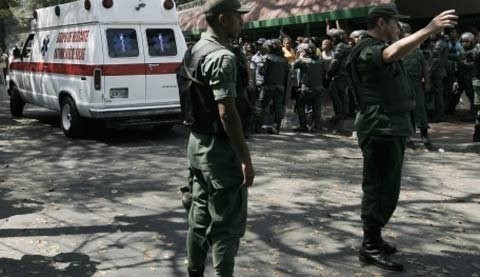 Bạo lực đẫm máu tại nhà tù Venezuela, 16 người thiệt mạng ảnh 1