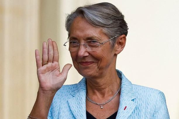 Pháp có nữ Thủ tướng đầu tiên sau hơn 30 năm ảnh 1